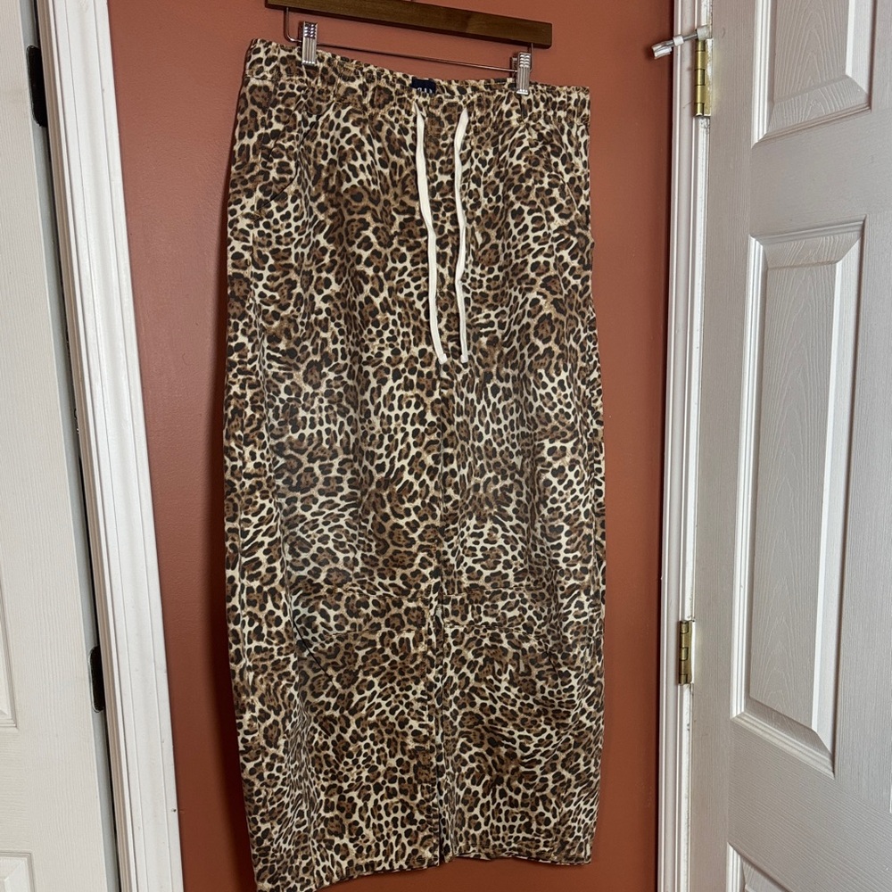 Gap Leopard Print Barrel Jeans